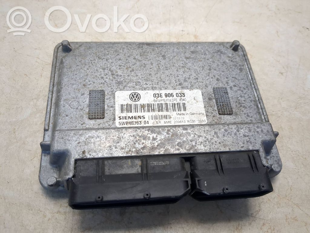 Volkswagen Polo IV 9N3 Engine control unit/module 