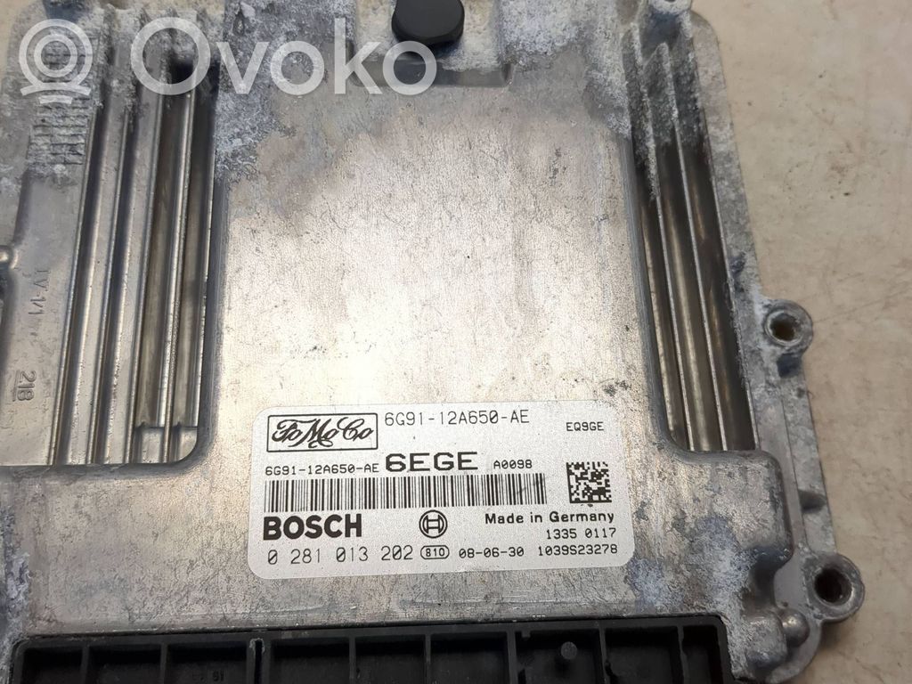 Land Rover Freelander 2 - LR2 Engine control unit/module 