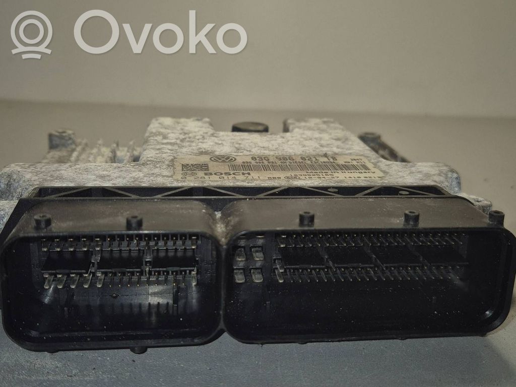 Volkswagen Golf V Engine control unit/module 