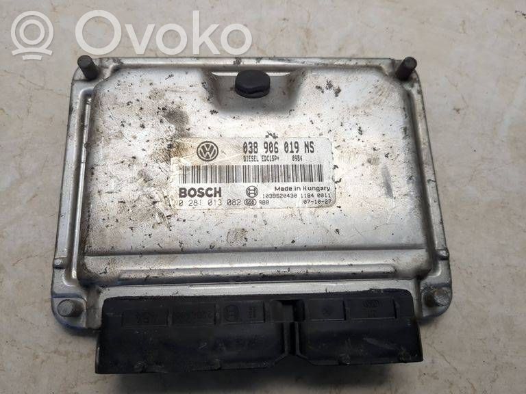 Skoda Fabia Mk2 (5J) Engine control unit/module 