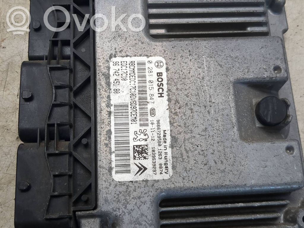 Peugeot 208 I Engine control unit/module 