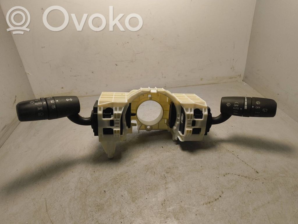 Mazda CX-5 Wiper turn signal indicator stalk/switch 