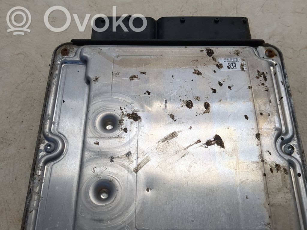 Volkswagen Golf VI Engine control unit/module 