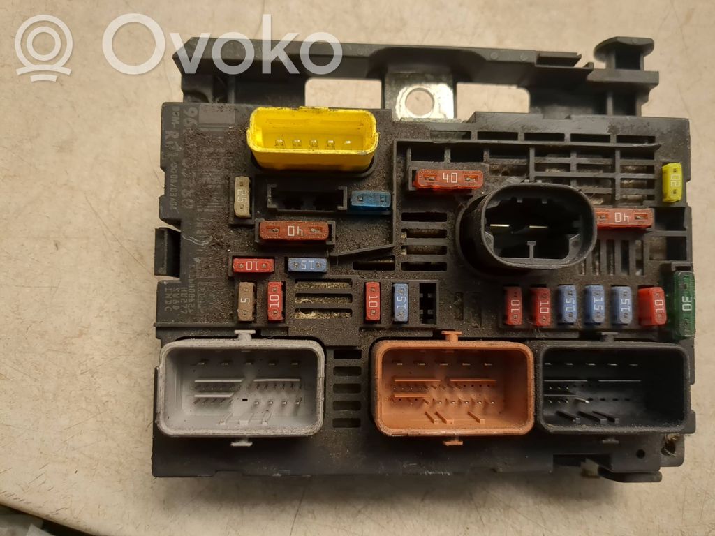 Citroen C4 I Sulakemoduuli 