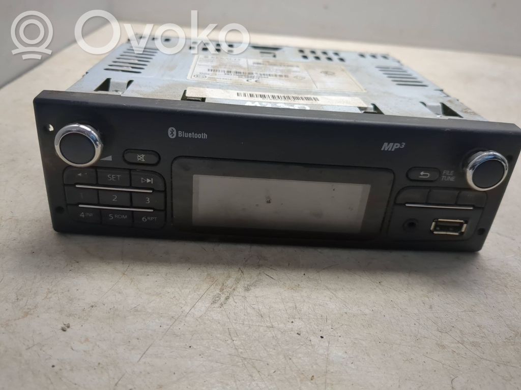 Panel / Radioodtwarzacz CD/DVD/GPS   AGC1220RF,ARA1230RF,281150889R,269779,281150889F