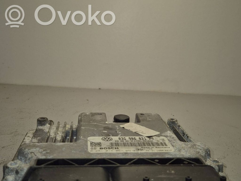 Volkswagen Golf V Engine control unit/module 