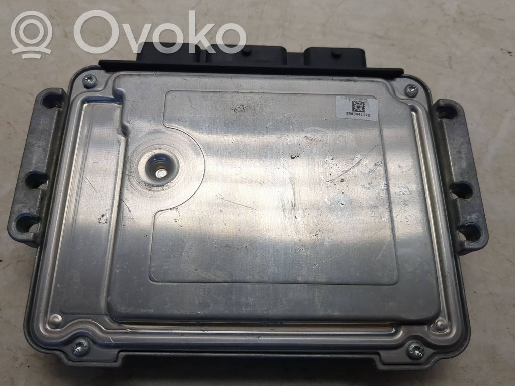 Peugeot 308 Engine control unit/module 