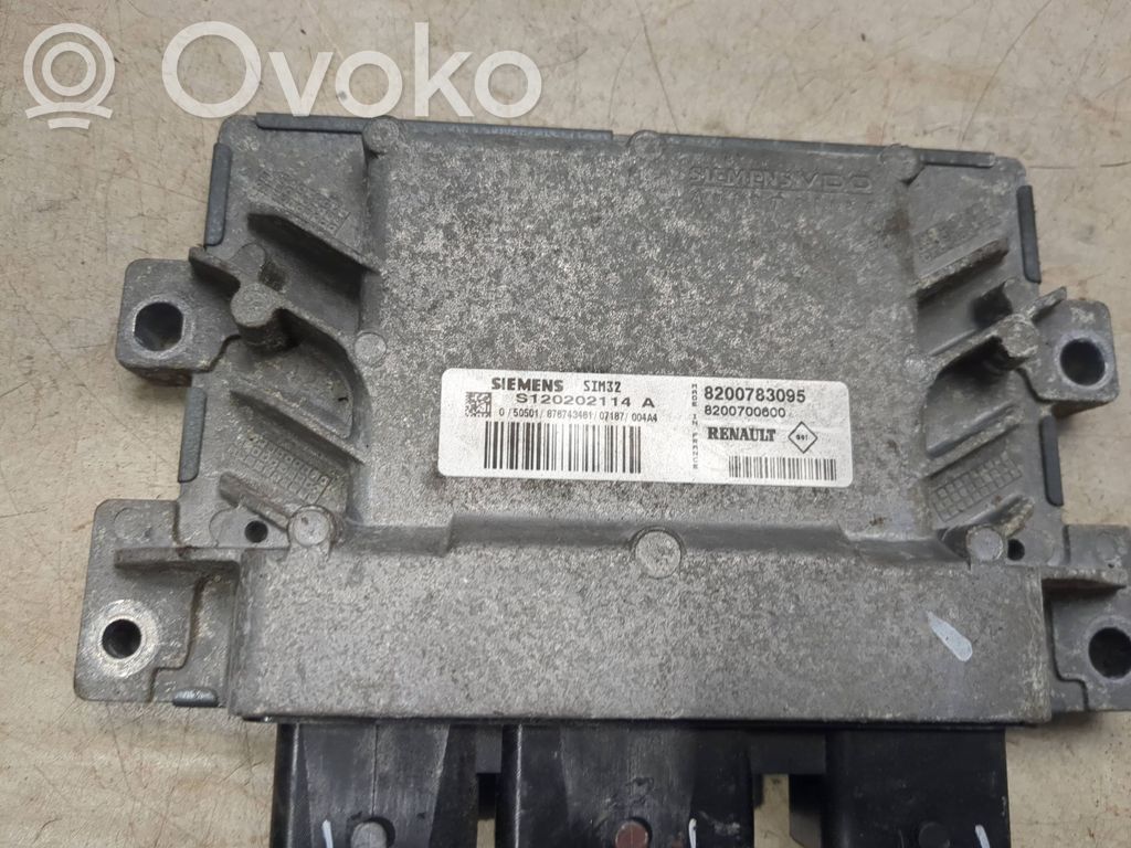 Renault Clio III Engine control unit/module 