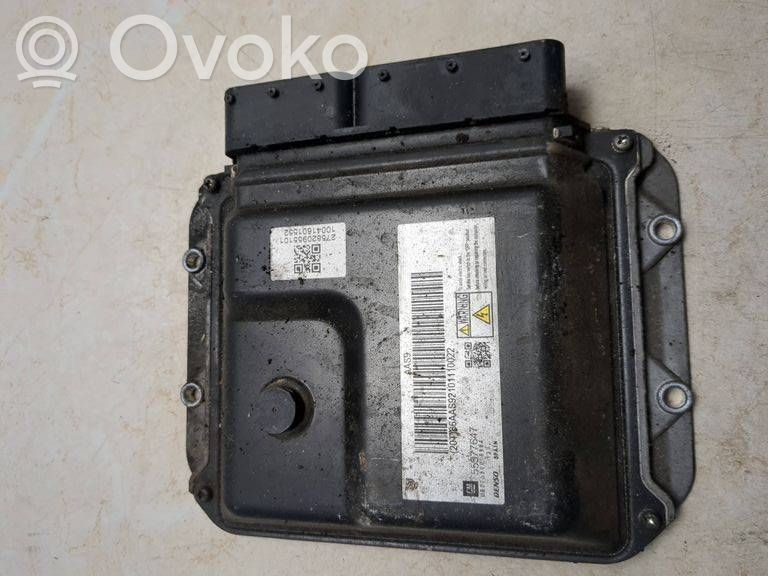 Opel Astra H Engine control unit/module 