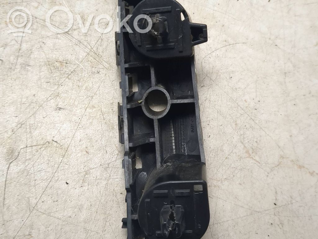Nissan Note (E12) Front bumper mounting bracket 