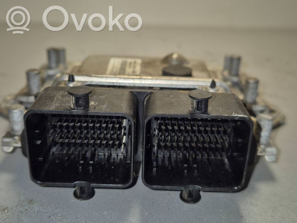 Suzuki Swift I Engine control unit/module 