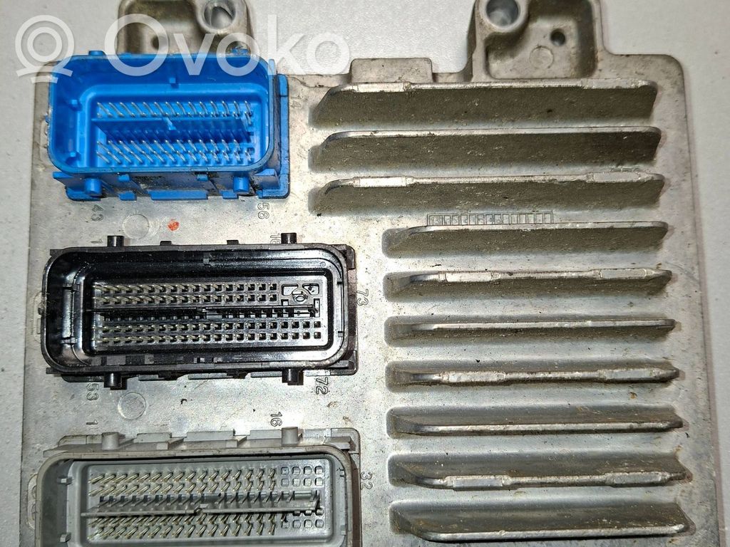 Opel Astra J Engine control unit/module 