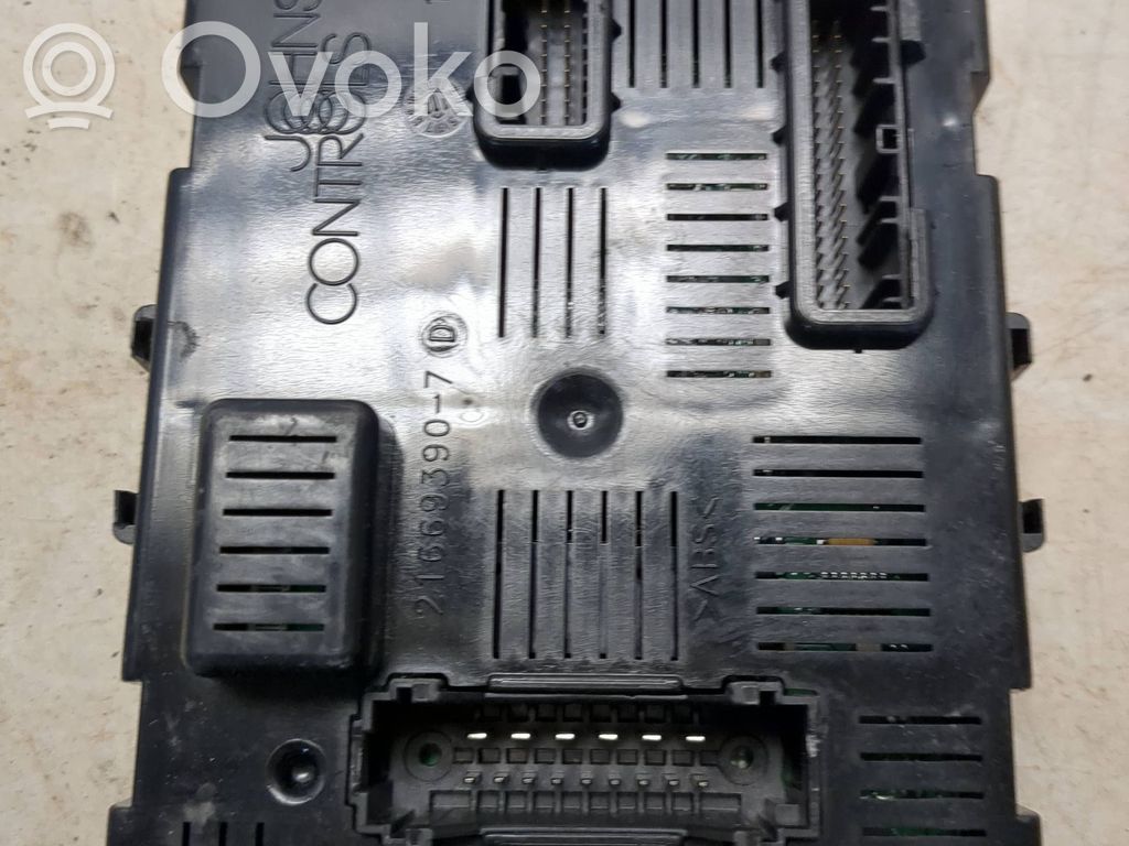 Fuse module   284B2EM03C,23636051,00050660