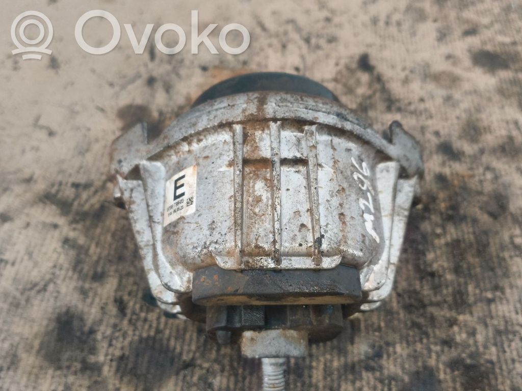 BMW 1 E81 E87 Engine mount bracket 