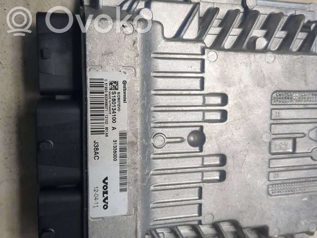 Volvo V40 Engine control unit/module 