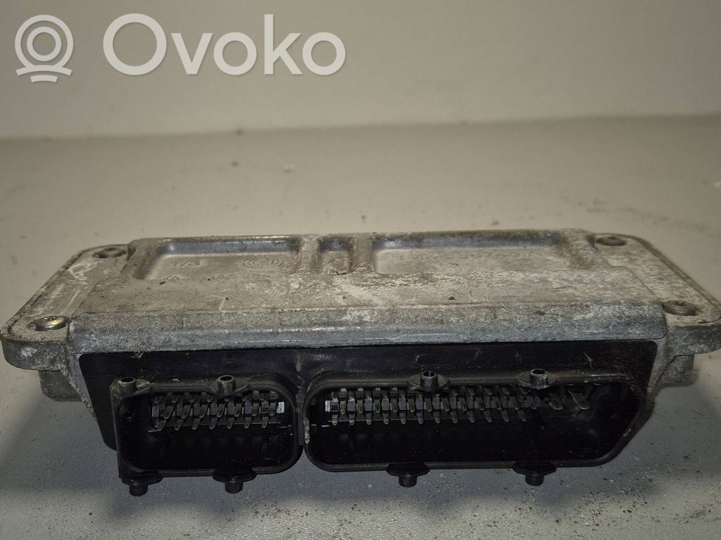 Volkswagen Polo V 6R Engine control unit/module 