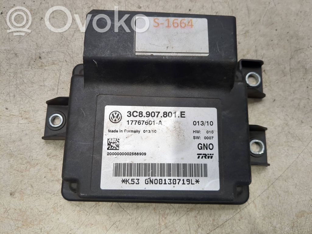 Volkswagen Golf V Airbag control unit/module 