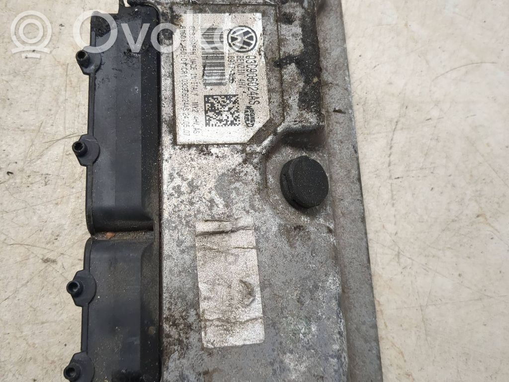 Volkswagen Golf V Engine control unit/module 