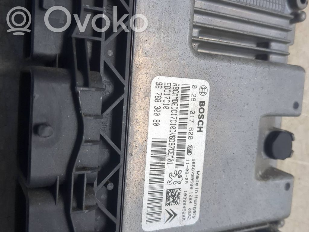 Citroen C4 II Picasso Engine control unit/module 