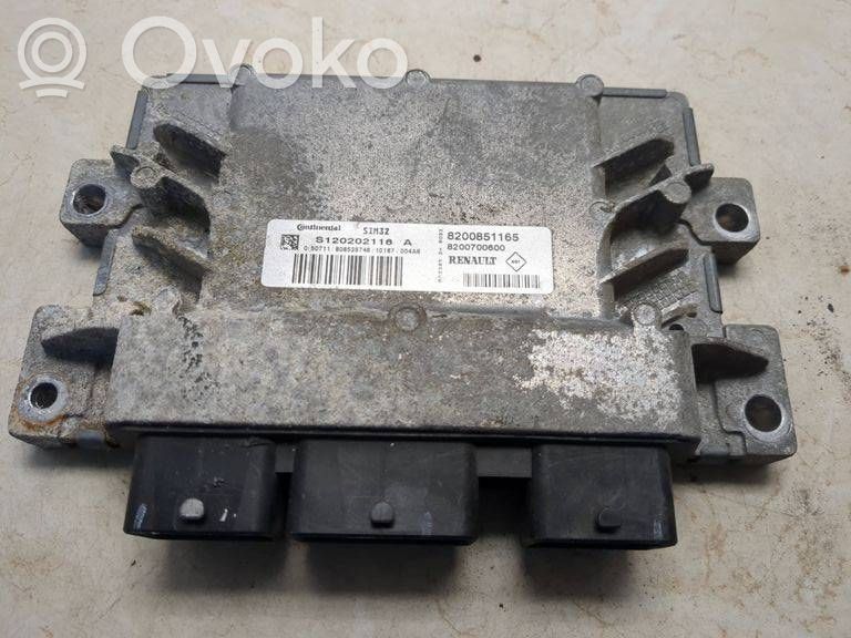 Renault Clio III Engine control unit/module 