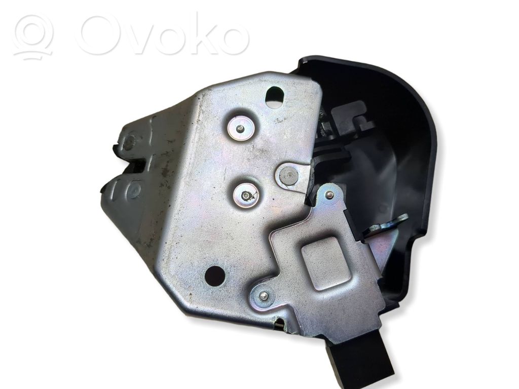 Loading door lock