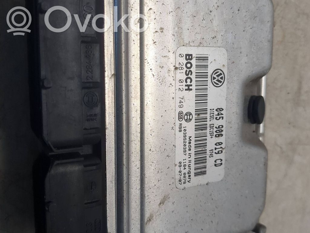 Skoda Fabia Mk2 (5J) Engine control unit/module 