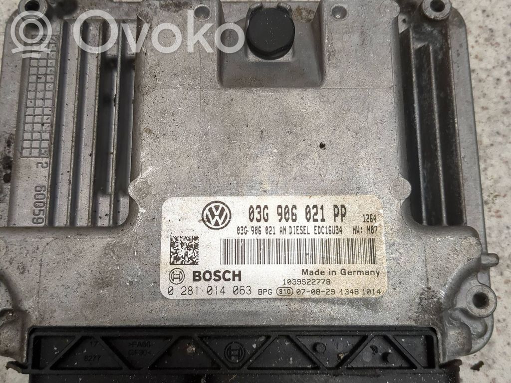 Volkswagen PASSAT B5.5 Engine control unit/module 