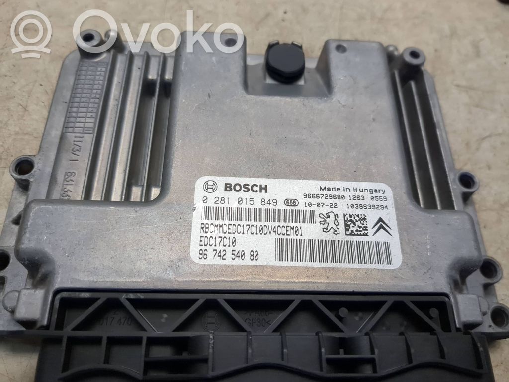 Peugeot 208 I Engine control unit/module 