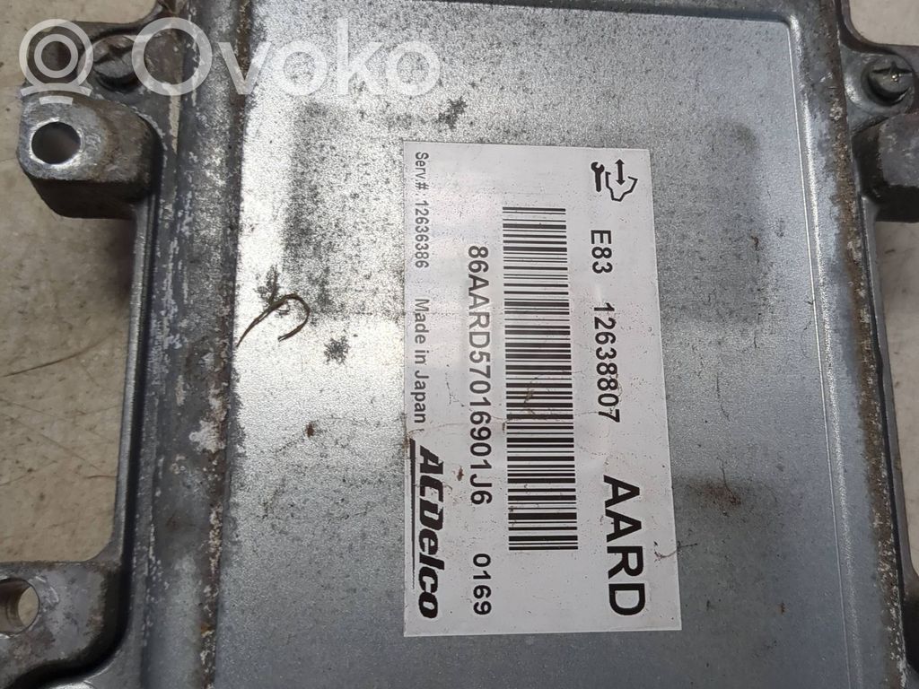 Opel Meriva B Engine control unit/module 