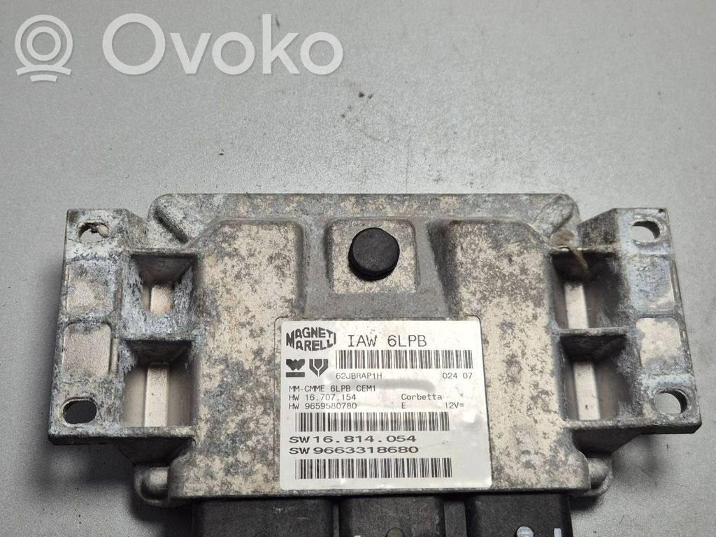 Citroen C4 II Picasso Engine control unit/module 