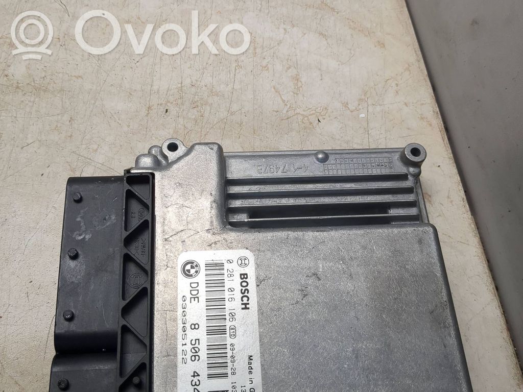 BMW 1 E82 E88 Engine control unit/module 