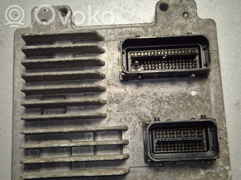 Opel Meriva B Engine control unit/module 