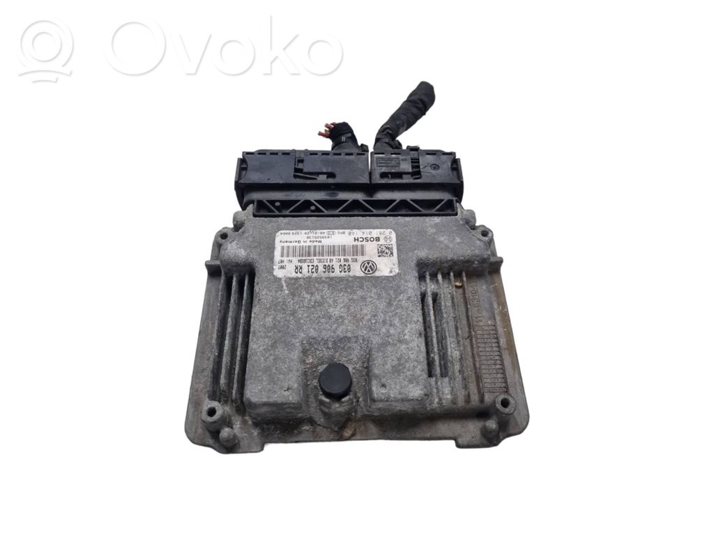 Skoda Octavia Mk2 (1Z) Engine control unit/module 