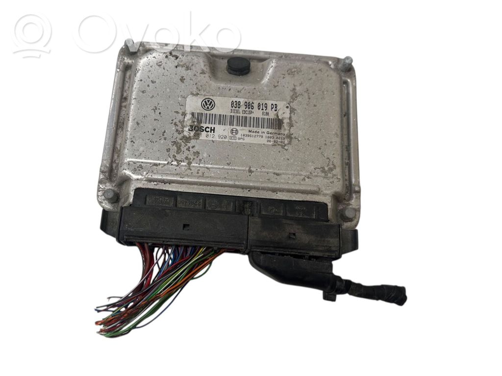 Skoda Octavia Mk2 (1Z) Engine control unit/module 