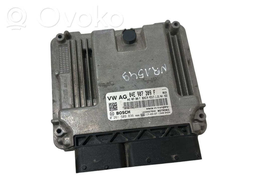 Volkswagen PASSAT B8 Engine control unit/module 
