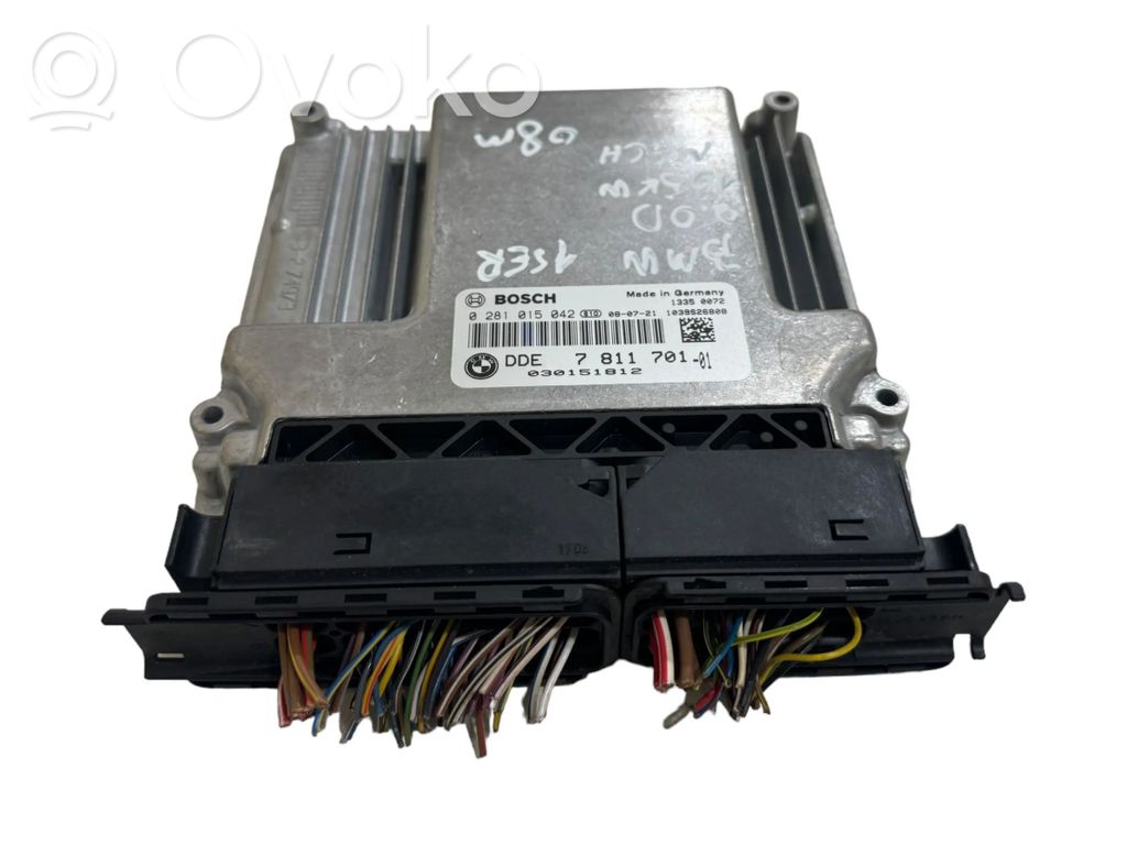 BMW 1 E81 E87 Engine control unit/module 