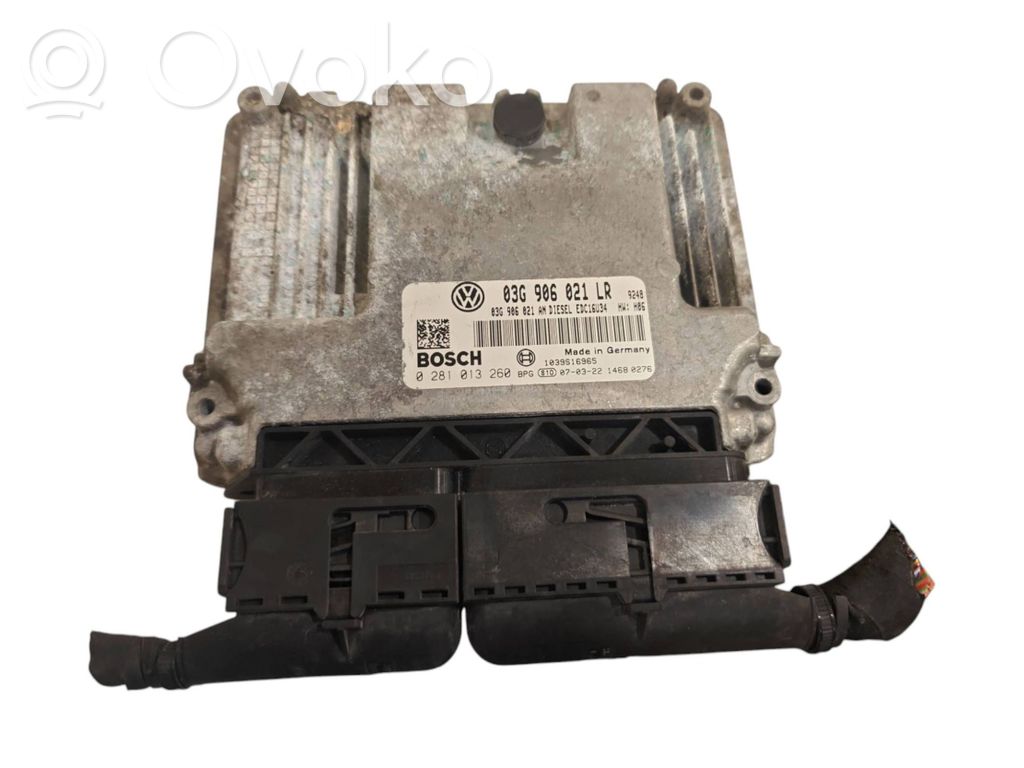 Volkswagen PASSAT B6 Engine control unit/module 