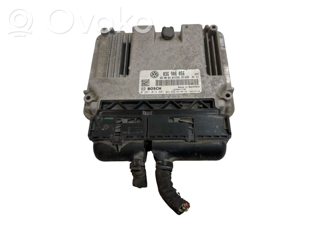 Volkswagen Touran I Engine control unit/module 