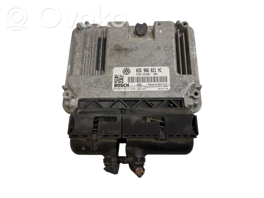 Skoda Octavia Mk2 (1Z) Engine control unit/module 