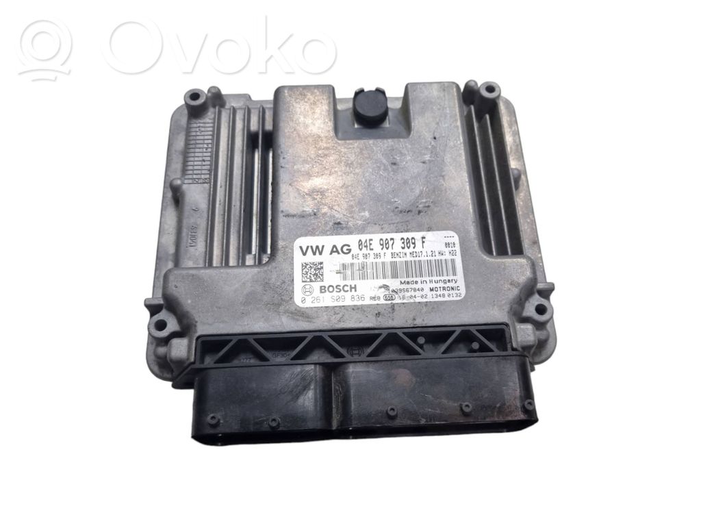 Volkswagen Golf VII Engine control unit/module 