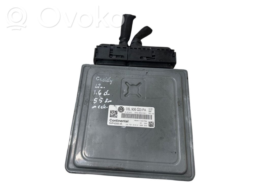 Volkswagen Caddy Engine control unit/module 