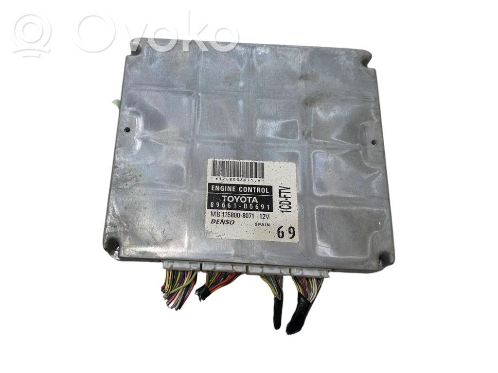 Toyota Avensis T250 Engine control unit/module 