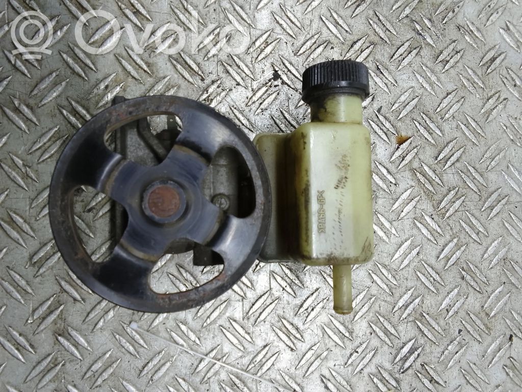 Ohjaustehostimen pumppu
