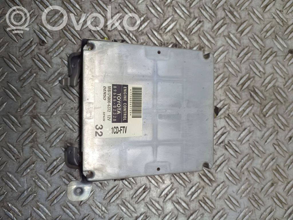 Toyota Corolla E120 E130 Engine control unit/module 