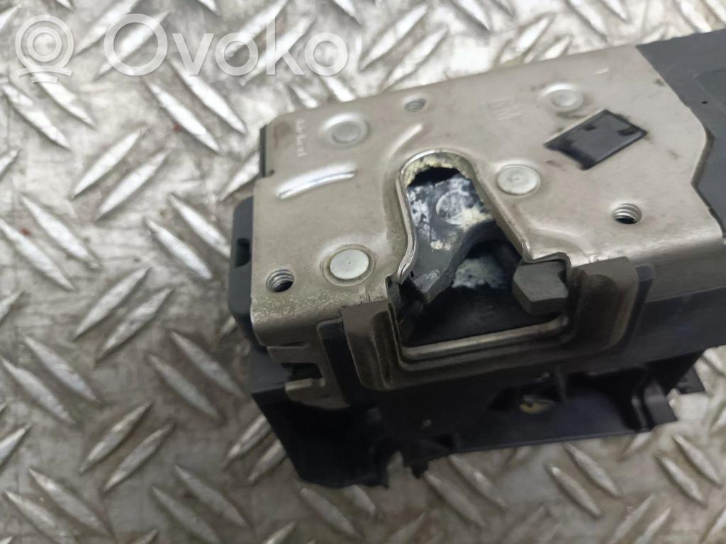 Opel Meriva A Front door lock 