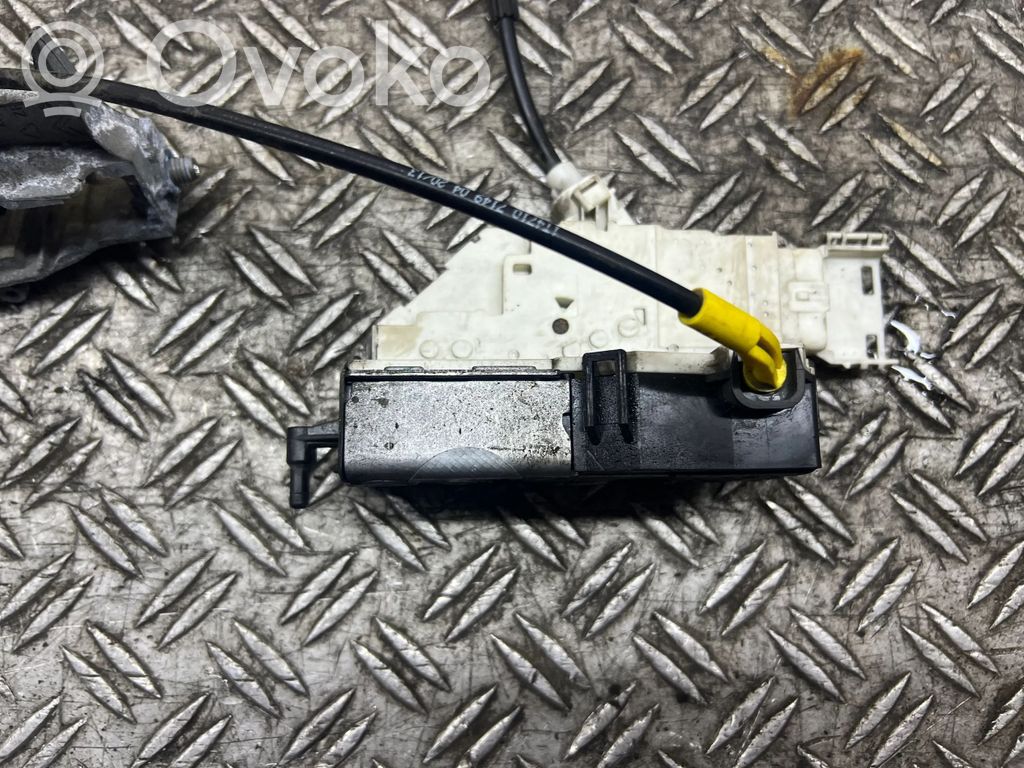 Toyota Proace Priekšpusē slēdzene 