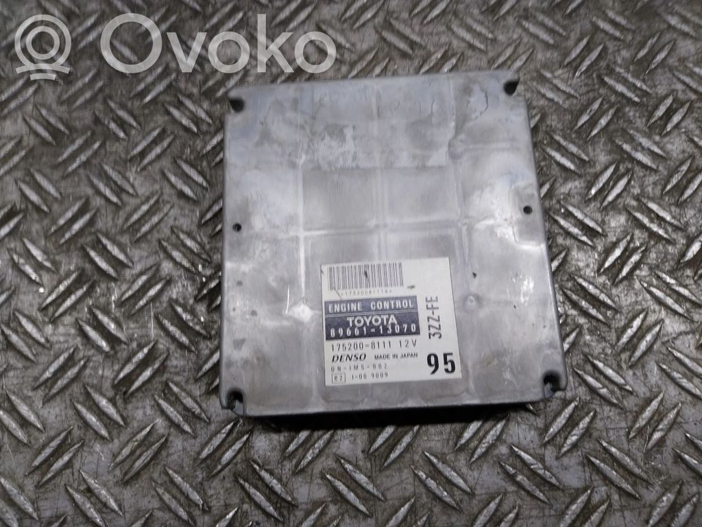 Moottorin ohjainlaite/moduuli