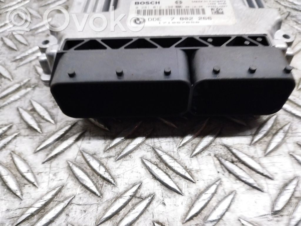 BMW 5 E60 E61 Engine control unit/module 