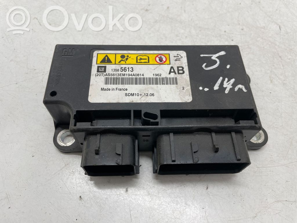 Opel Astra J Airbag control unit/module 