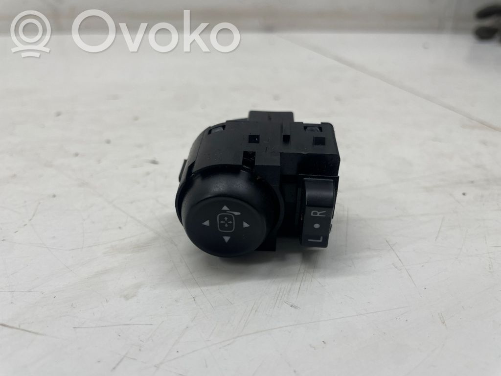 Opel Astra K Wing mirror switch 